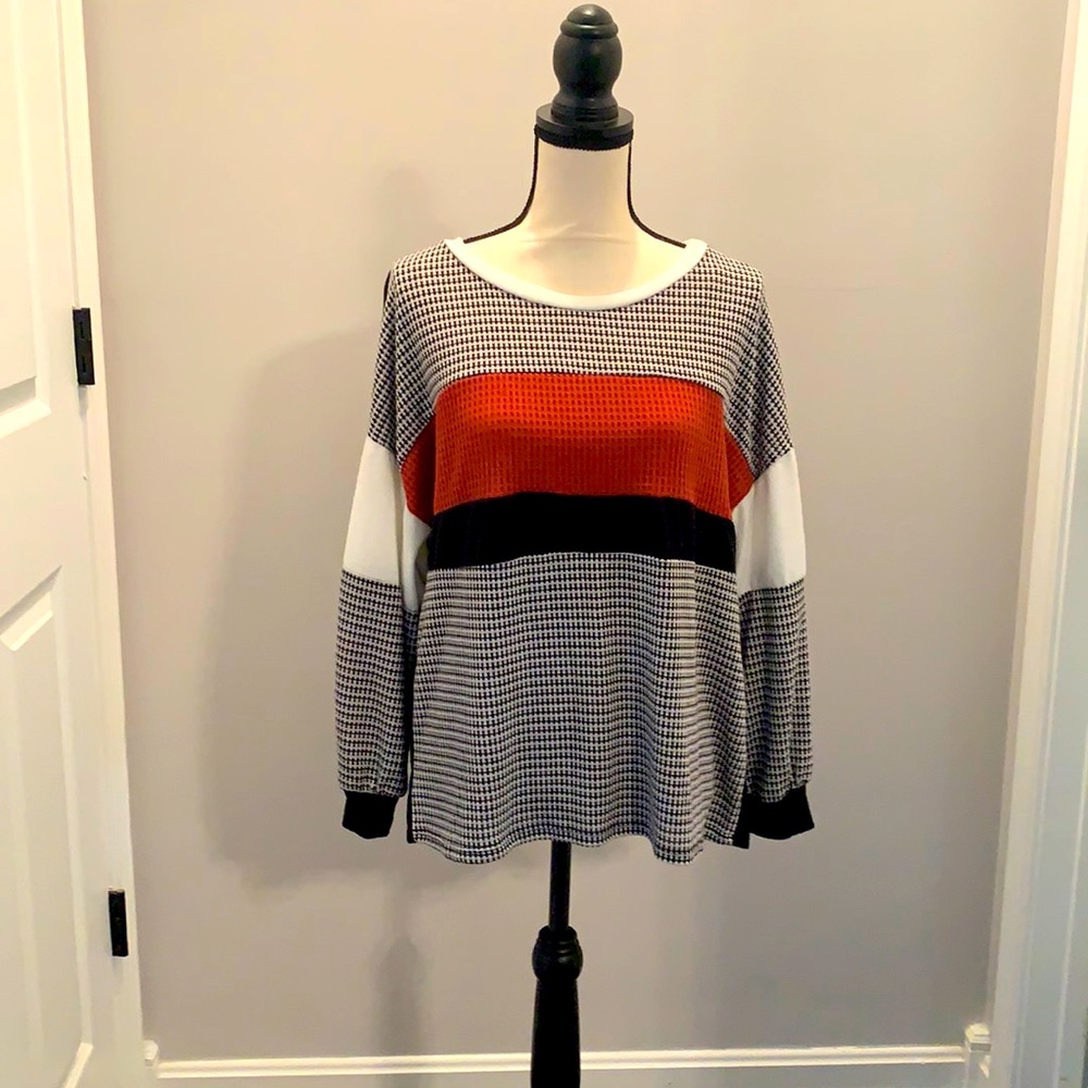 NWT Boutique Cognac Color Block Top Sz Large